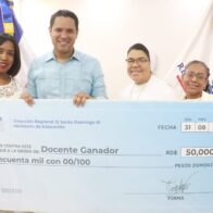 Reconocen docentes y centros educativos de la Regional 15 por logros en alfabetización