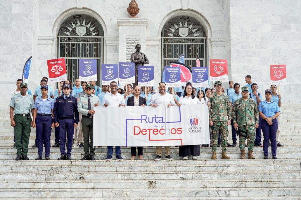 Defensor del Pueblo pone en marcha "Ruta de los Derechos" en Santiago