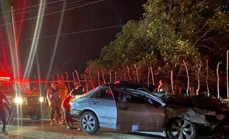 Accidente deja dos personas muertas y una herida en Santiago 4 | Noticias de hoy en República Dominicana Accidente deja dos personas muertas y una herida en San José Las Matas de Santiago.