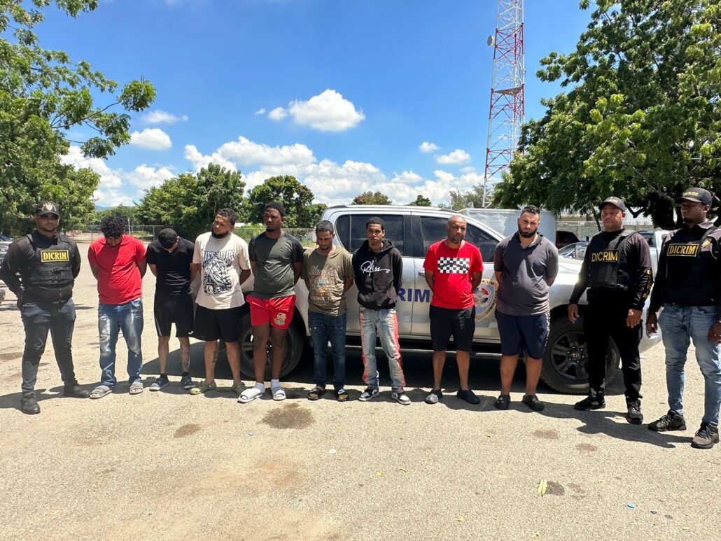 Capturan a seis hombre por robar más de 2 millones de pesos