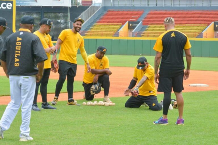 Ángel Ovalles destaca ambiente positivo en el inicio de los entrenamientos de las Águilas 8 | Noticias de hoy en República Dominicana WhatsApp Image 2024 09 23 at 2.24.59 PM | Noticias de hoy en De Último Minuto