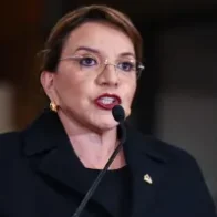 Piden la renuncia de la presidenta de Honduras por narcovideo y restituir tratado con EEUU