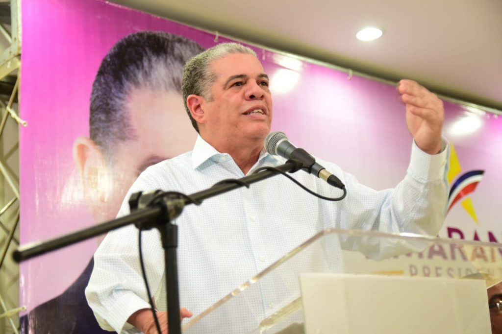 PLD ordena la expulsión "de por vida" de Carlos Amarante Baret