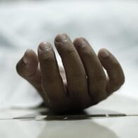 Mueren tres jóvenes al chocar de frente en Santiago