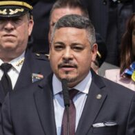Dimite el primer hispano jefe de la Policía de Nueva York