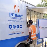 Intrant prohíbe paradas ilegales de motoristas en los corredores de autobuses