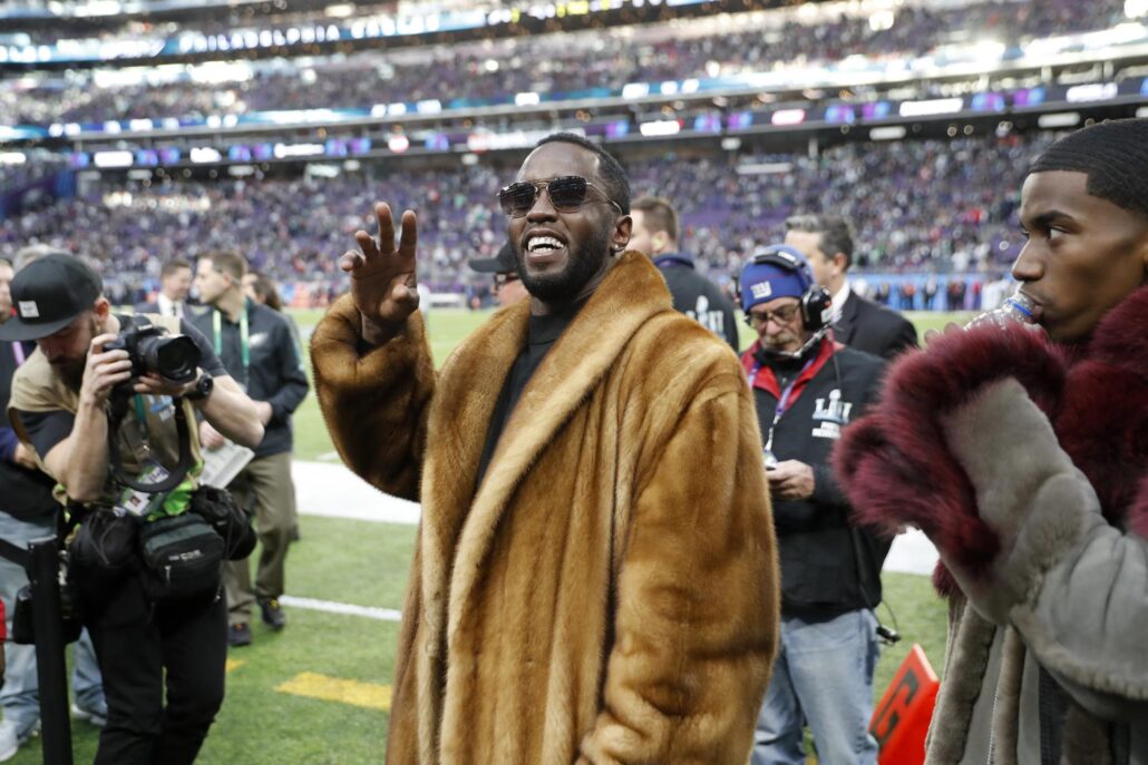 El rapero Sean "Diddy" suma nuevas denuncias de agresión sexual, una de un menor