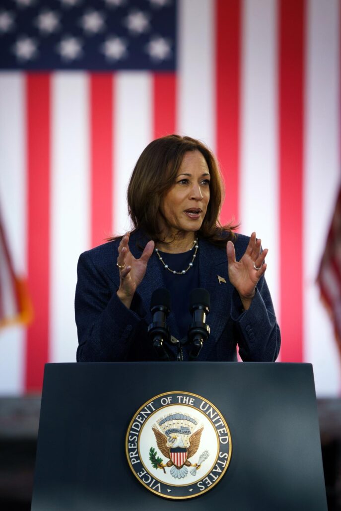 Kamala Harris agudiza los ataques contra Trump porque está "cada vez más desquiciado"