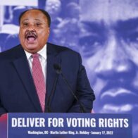 Hijo de Martin Luther King urge a EE.UU. a votar por Harris