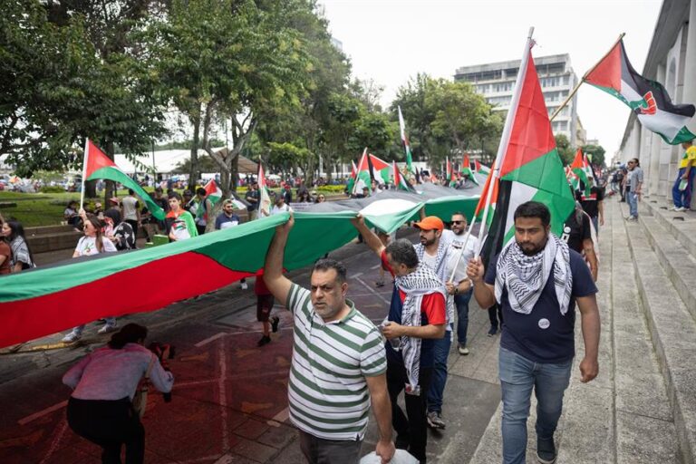 La comunidad palestina en Guatemala pide al Gobierno romper relaciones con Israel 9 | Noticias de hoy en República Dominicana 64d6283908d147828110a21053c5d2880f6173b9miniw | Noticias de hoy en De Último Minuto