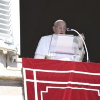 El papa pide "no olvidar" a los haitianos y trabajar en "la reconciliación" del país