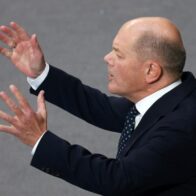 Scholz reitera el apoyo de Alemania a Kiev y a su vez busca una salida diplomática