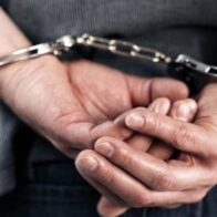 Capturan prófugo buscado por intento de homicidio cuando trataba de huir del país hacia Nueva York