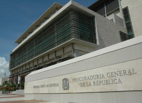Solicitan prisión preventiva contra dos hombres por homicidio, tentativa de homicidio y porte ilegal de armas