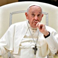 El papa pide que los gastos militares se conviertan en inversiones para combatir el hambre