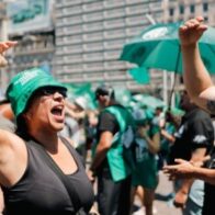 Empleados públicos de Argentina inician huelga de 36 horas ante recortes y bajos salarios