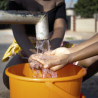 Santiago vive una batalla constante por el agua