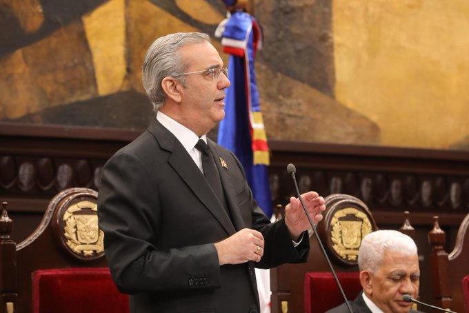 Presidente Abinader: "Salgo en 2028 y no sigo nunca más para bien de la democracia dominicana"
