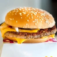 Se eleva a 75 el número de afectados por el brote de E. coli en McDonald's de EE.UU.