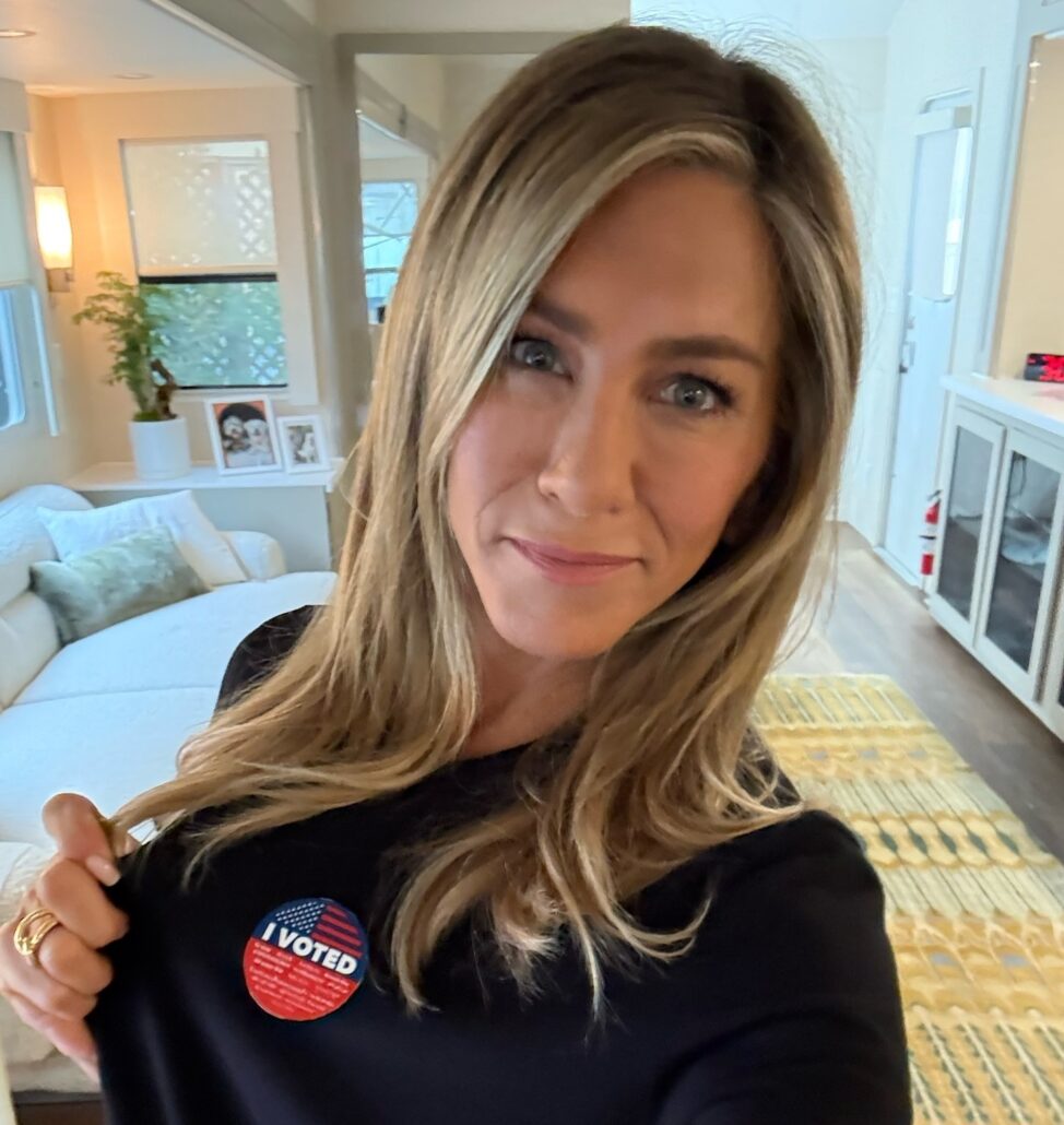 Jennifer Aniston anuncia su voto por Kamala Harris "por la cordura y la decencia humana"
