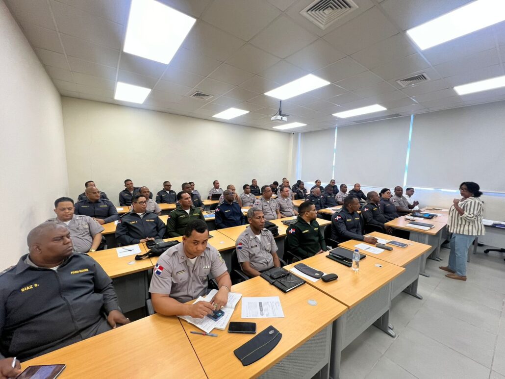 IPES inicia taller "Inteligencia Emocional en la Función Policial" para líderes policiales