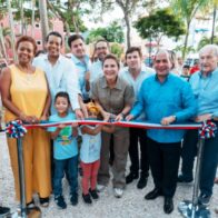 Alcaldía del DN inaugura el reconstruido parque Belisario Curiel; Constructora Bisonó dona juegos del área infantil