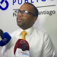 Fiscal de Santiago confirma que implicado en asesinato de adolescente huyó del país