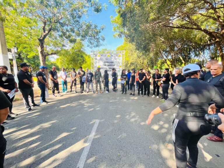 Policía Nacional participa en la Caminata por la Libertad