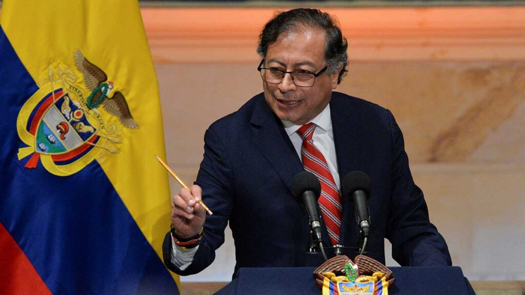 Petro dice que "no hubo descubrimiento" de América