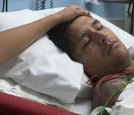 Christian Nodal hospitalizado tras infección estomacal