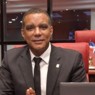 El senador del Partido Revolucionario Moderno (PRM) por la provincia Espaillat, Carlos Manuel Gómez Ureña, respaldó la decisión del presidente Luis Abinader de deportar 10 mil haitianos a la semana