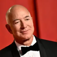 Jeff Bezos felicita a Trump por su "extraordinario regreso político" y le desea gran éxito