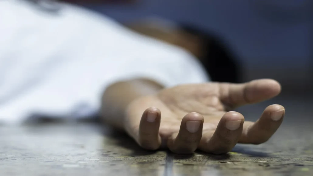 Joven es asesinado durante asalto en San Luis, SDE