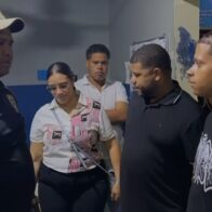 Joven se presenta voluntariamente ante las autoridades por acusaciones de actividades delictivas