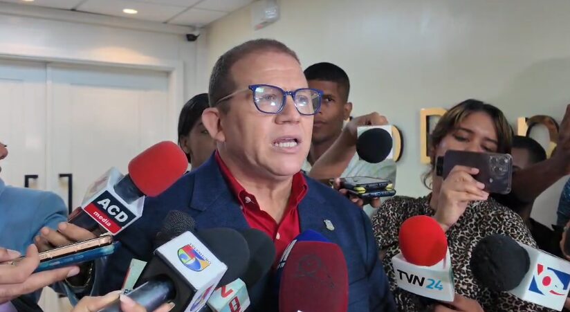 Opositores dicen "no hay avances" en 100 días de Gobierno del 2do mandato de Abinader