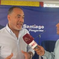 Martínez Brito resalta encanto de Santiago durante transmisión de Esto No es Radio