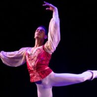 Alexander Marmolejos, joven promesa de la danza que representa al país internacionalmente