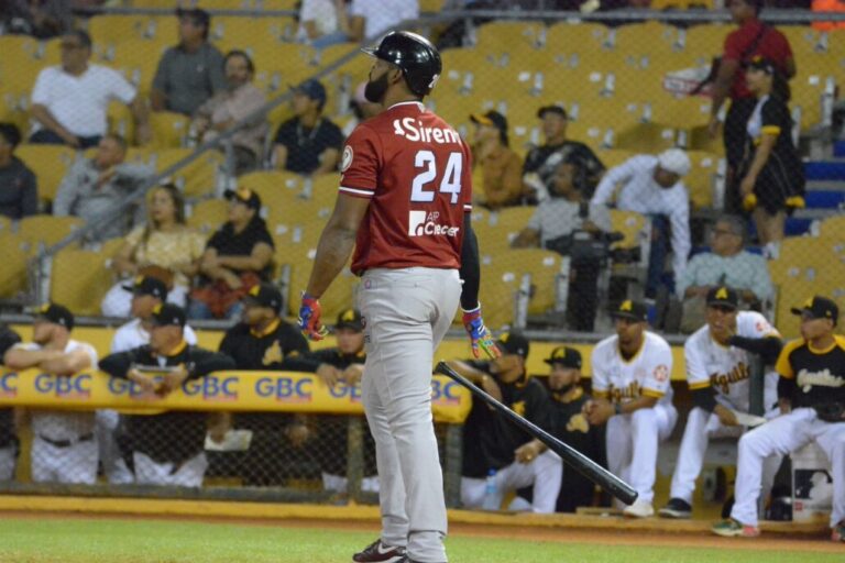 Carlos Peguero comanda ofensiva de los Gigantes con Grand Slam y jonrón adicional para vencer a las Águilas 12 | Noticias de hoy en República Dominicana IMG 20241119 WA0005 | Noticias de hoy en De Último Minuto