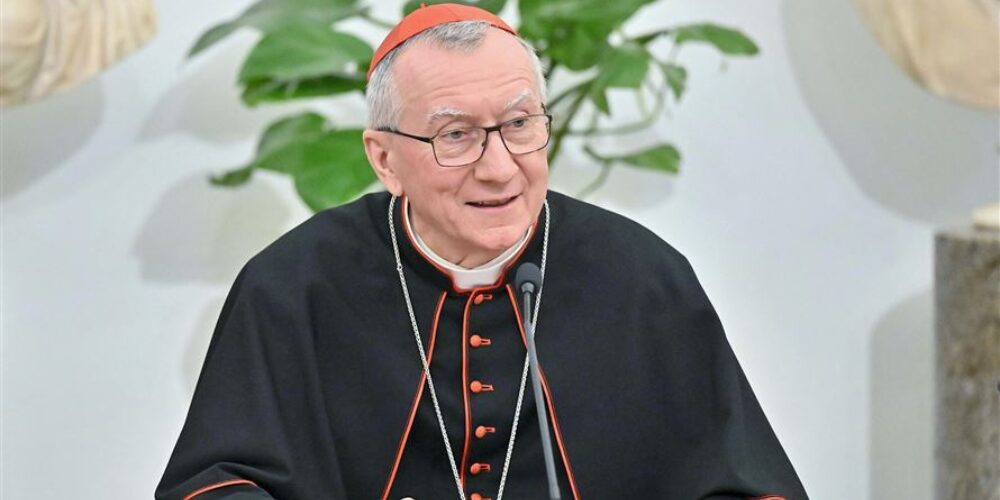 El Vaticano desea que no se lleguen "a extremos" en la política antimigrantes de Trump