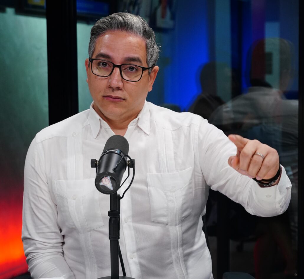 Rodolfo Santos propone servicio militar obligatorio a jóvenes que no quieran estudiar ni trabajar
