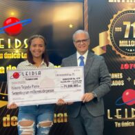 LEIDSA entrega 71 millones a joven manicurista que se ganó el Loto