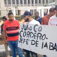 Empresarios y trabajadores de la construcción protestan frente al MINERD por atrasos de pagos