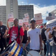 Realizan protesta contra operativos de cierres de centros nocturnos