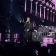 Luis Fonsi celebra 25 años de carrera con un emotivo concierto en Santo Domingo