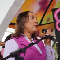 Escuela de Arte Tropical realiza desfile "Púrpura Rosa" en conmemoración al Día de la No Violencia Contra la Mujer