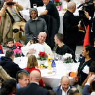 El papa almorzará con 1.300 personas necesitadas en la Jornada Mundial de los Pobres