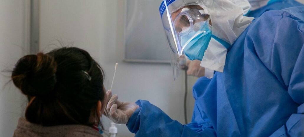 Aumento de casos de covid-19 en Uruguay fue "circunstancial", dice la ministra de Salud