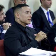Daddy Yankee y Mireddys González llegan al tribunal en medio de disputa legal