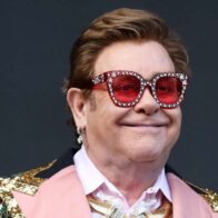 El cantante Elton John, icono del año 2024 para la revista Time