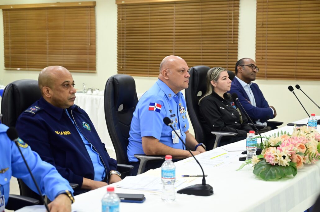 Refuerzan estrategias de seguridad y cooperación aeroportuaria: CESAC y Aerolíneas Nacionales e Internacionales se reúnen